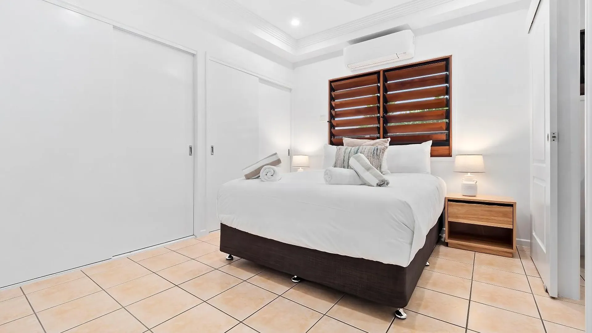 Three Corners Of Paradise Clifton Beach Holiday home