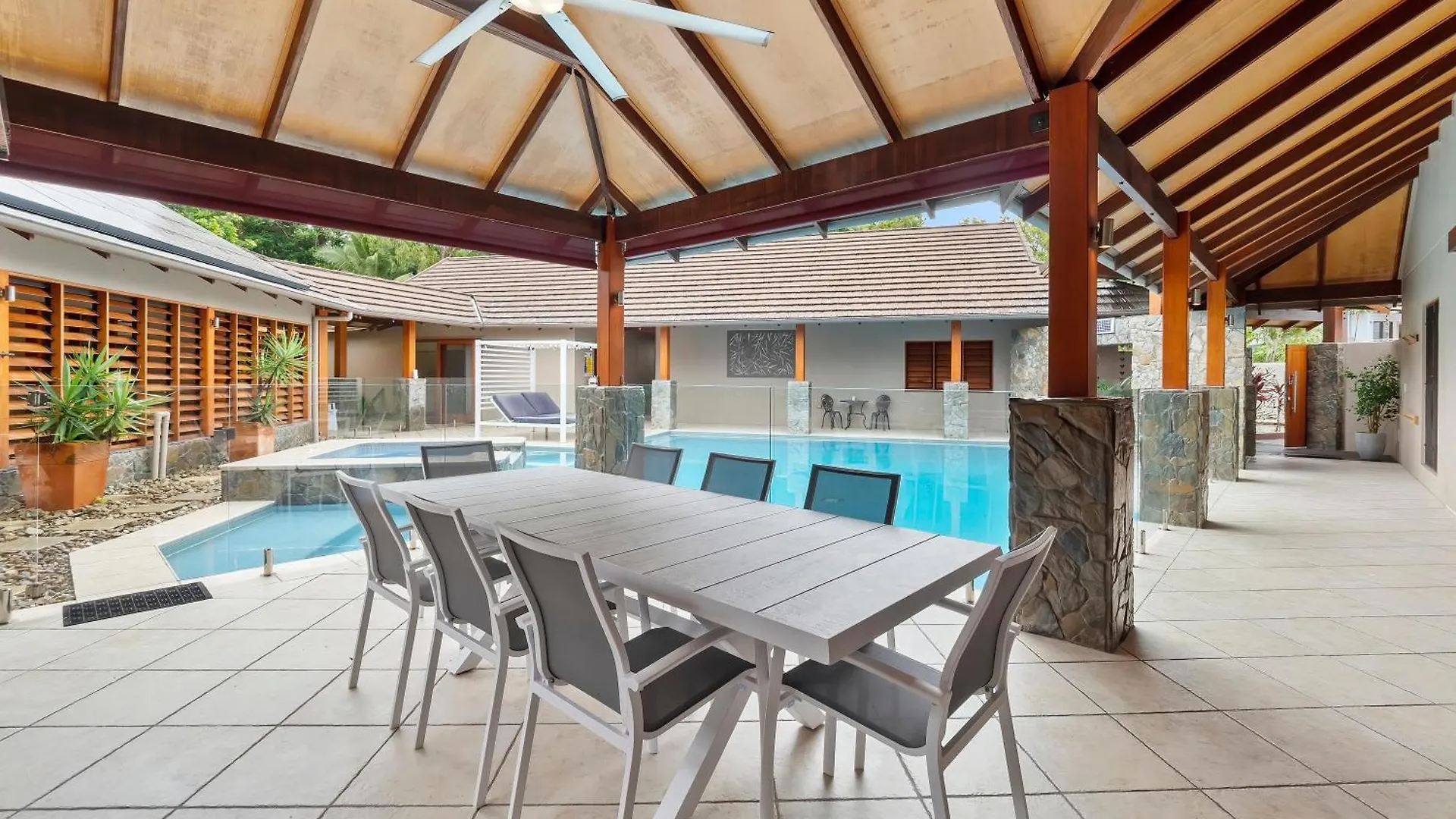 Holiday home Three Corners Of Paradise Clifton Beach