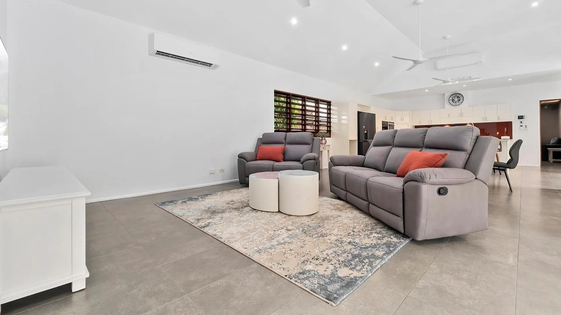 Three Corners Of Paradise Clifton Beach Holiday home
